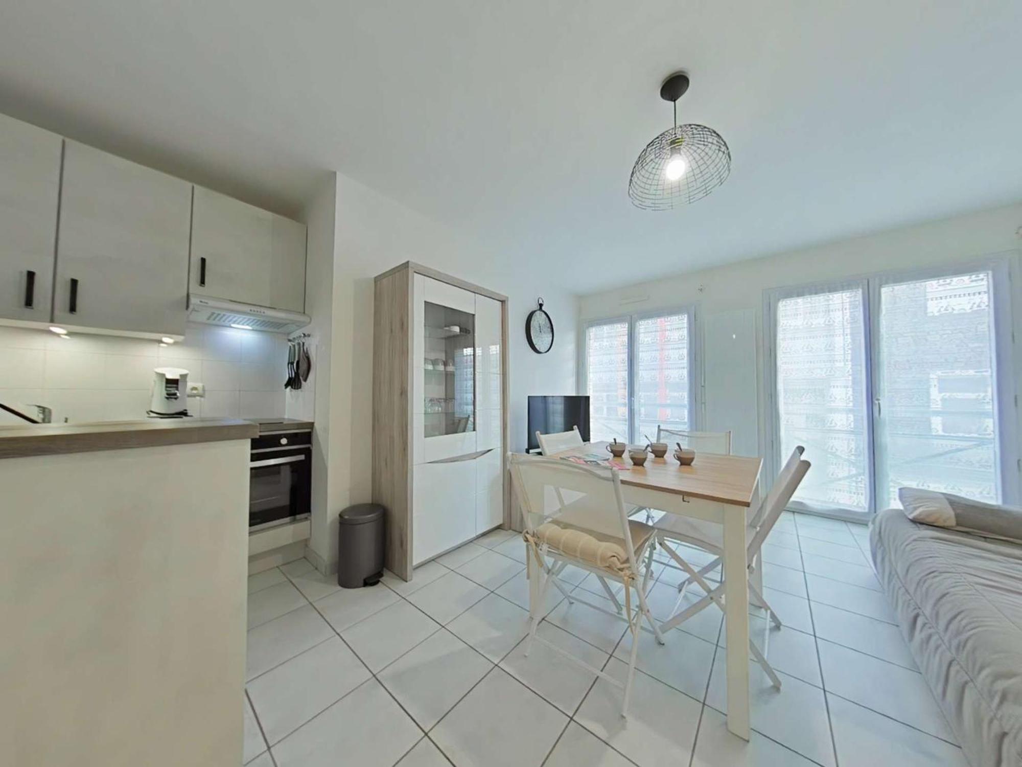 Appartement 2 Pieces Avec Parking Prive, Proche Plage Et Commerces, Saint-Gilles-Croix-De-Vie - Fr-1-224-783 ภายนอก รูปภาพ